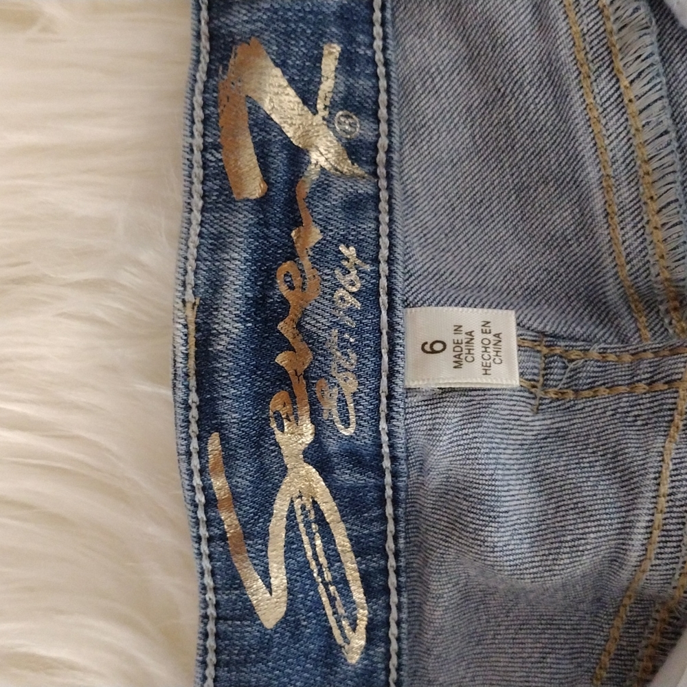 Seven 7 Women's Weekend Shorts Size 6 - Picture 3 of 4